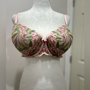 Victoria's Secret Pink Floral Embroidered Bra